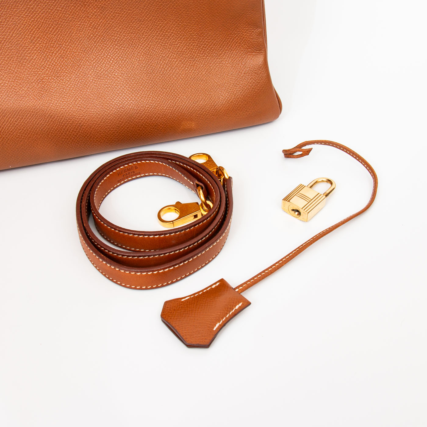 Sac à main Hermès Kelly 32 Retourne, cuir, or avec finitions dorées, 1993 – Image 13