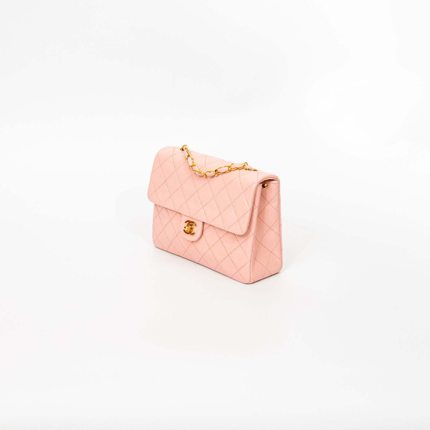Sac à main Chanel à rabat simple et chaîne simple, en cuir d'agneau rose vintage, 1991-1994, référence 2340719 – Image 3