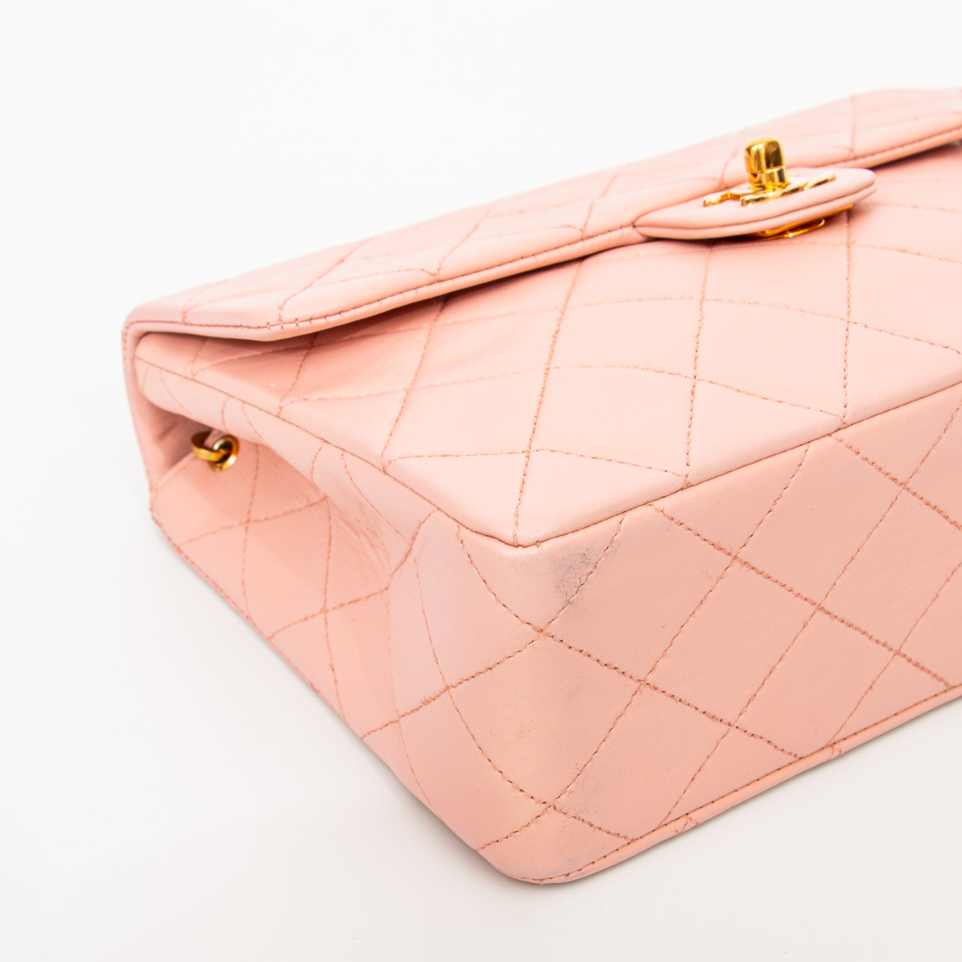 Sac à main Chanel à rabat simple et chaîne simple, en cuir d'agneau rose vintage, 1991-1994, référence 2340719 – Image 9
