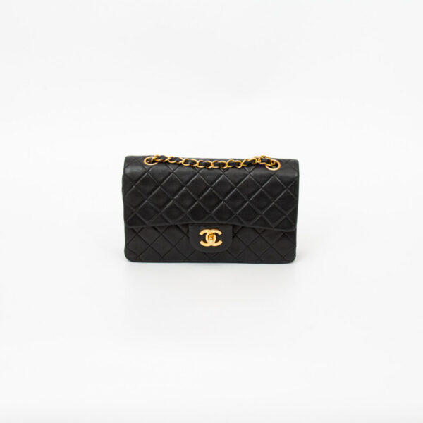 Chanel Tasche Timeless Double Flap Small Schwarz Mit Goldener Hardware 1991–1994 2266472