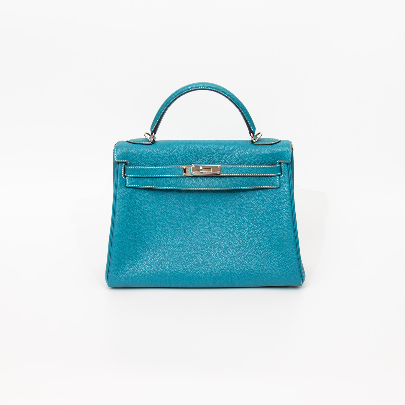 Bolso Hermès Kelly 32 Retourne Togo en piel azul con herrajes de paladio, 2006 – Imagen 1