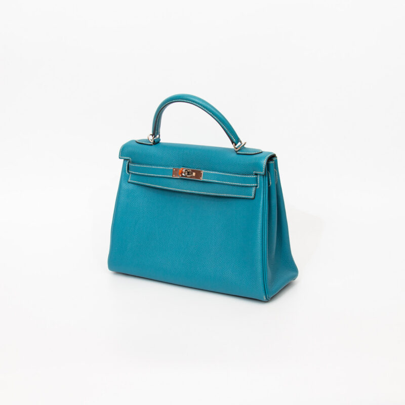 Bolso Hermès Kelly 32 Retourne Togo en piel azul con herrajes de paladio, 2006 – Imagen 3