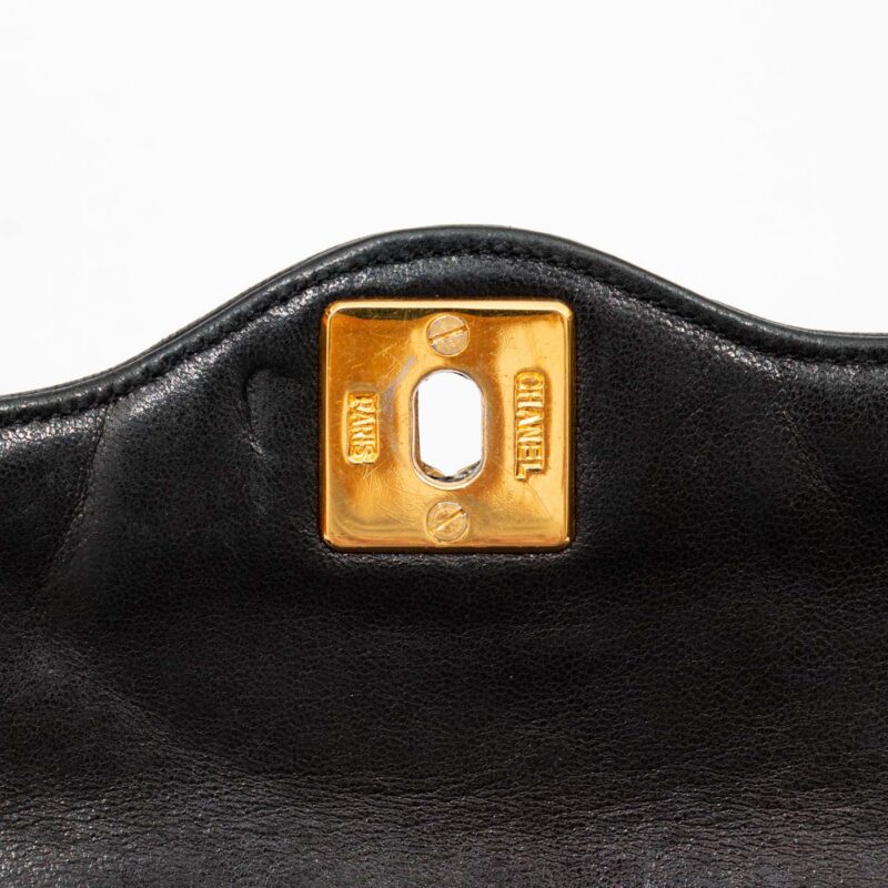 Bolso Chanel Timeless Double Flap mediano – Imagen 10