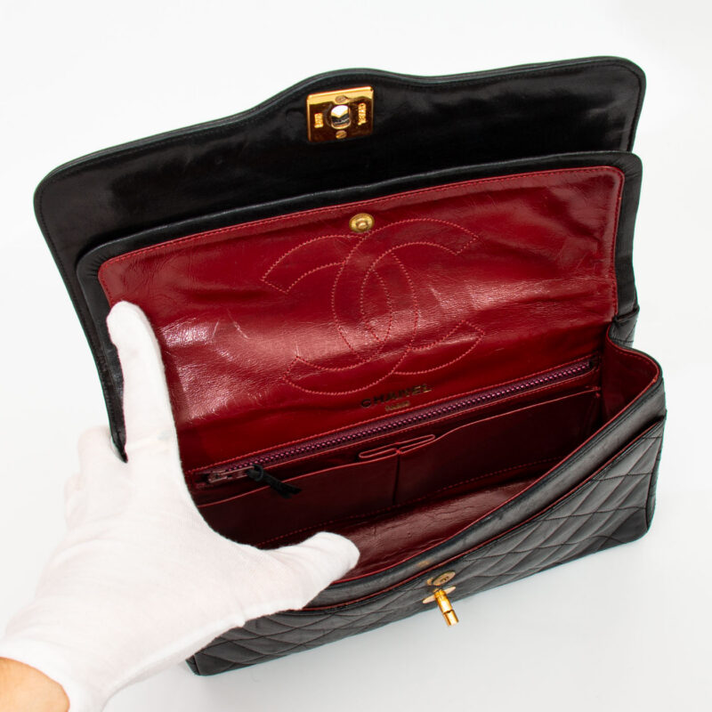 Bolso Chanel Timeless Double Flap mediano – Imagen 11