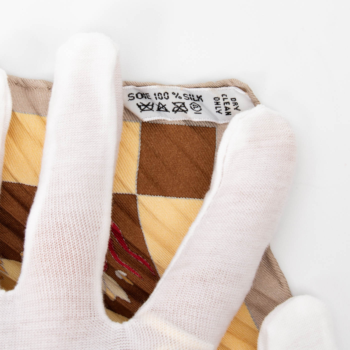 Foulard en soie Hermès Carré Plissé Fantaisies indiennes marron – photo 4
