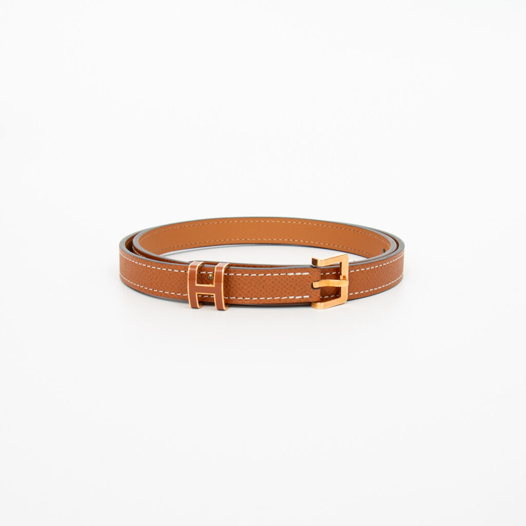 Cinturón Hermès Pop 15 en piel Epsom, color dorado con hebilla en forma de H dorada