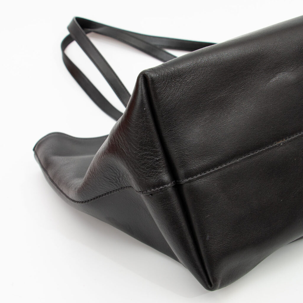 Prada Leder Tote Shopper City Calf in Schwarz