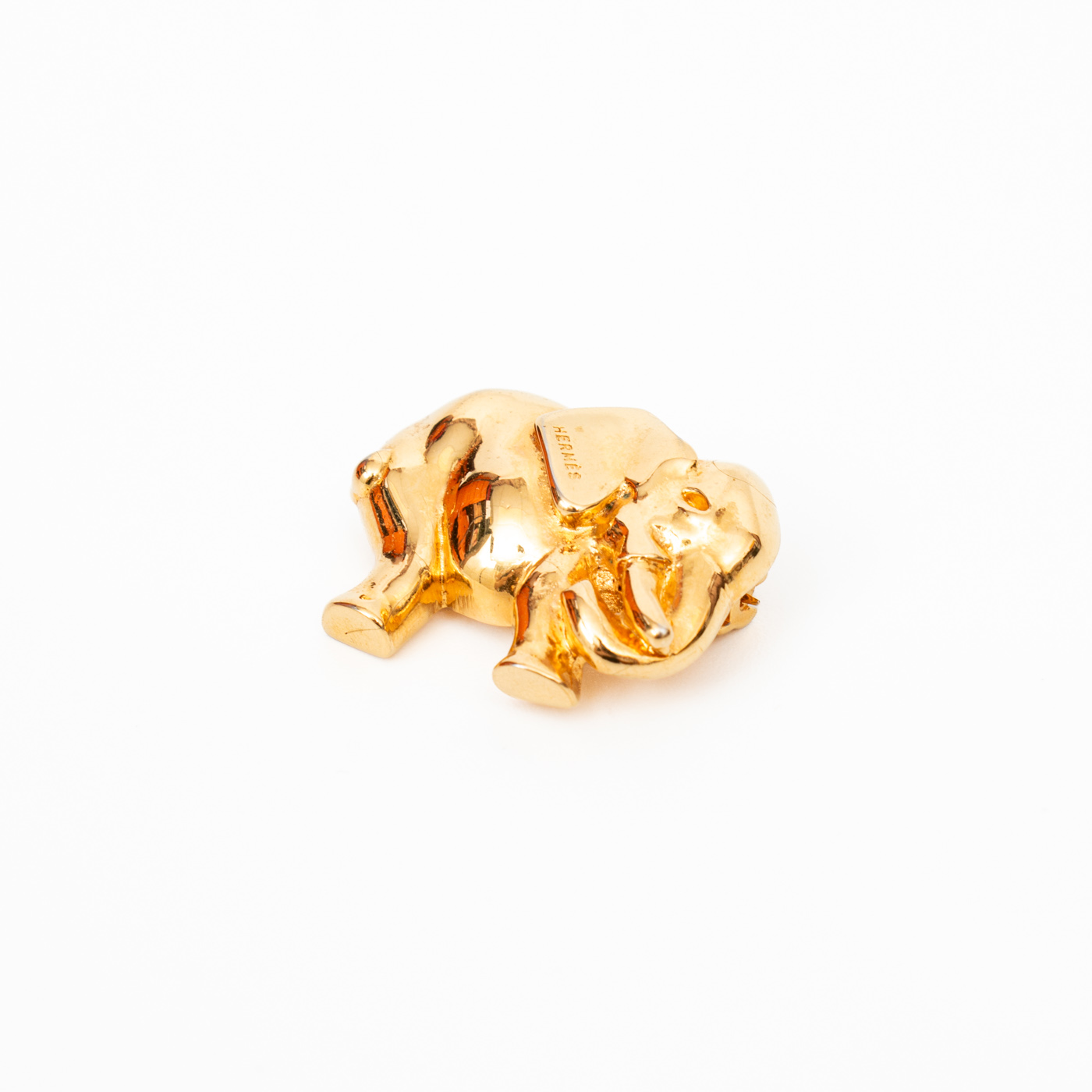 Broche éléphant Hermès, métal plaqué or – Image 3