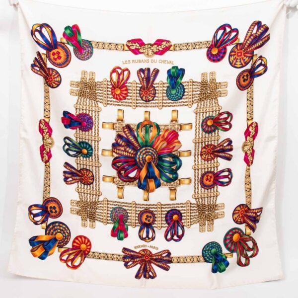 Hermès foulard en soie Carré 90 Les Rubans Du Cheval Ivoire
