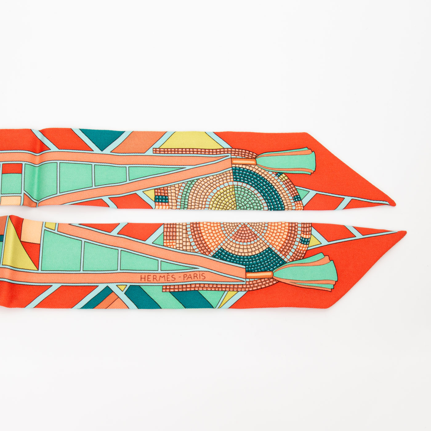 Hermès foulard Twilly L'Art Indien Des Plaines soie multicolore – Image 4
