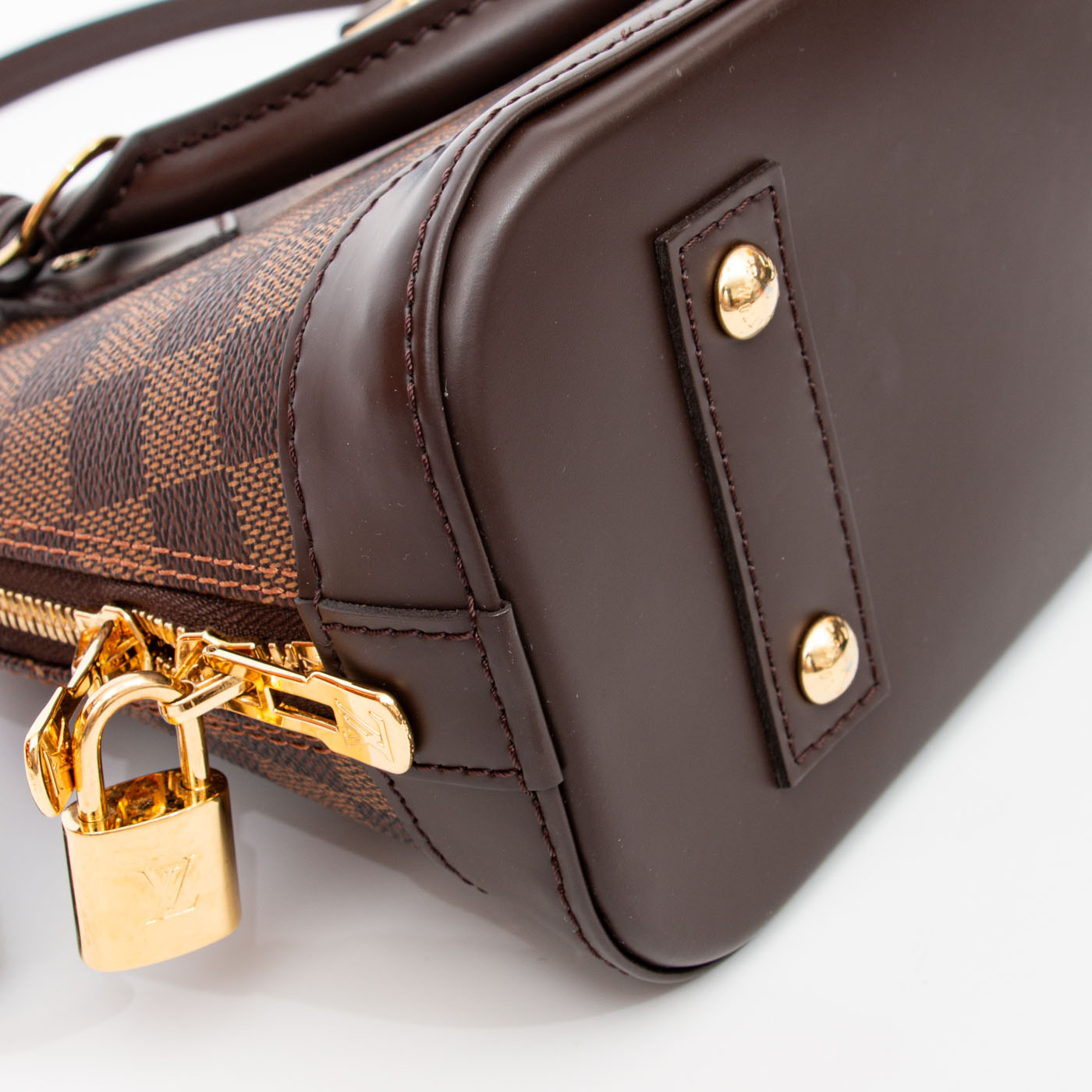 Bolso Louis Vuitton Alma BB Damier Canvas con correa para el hombro – Imagen 8
