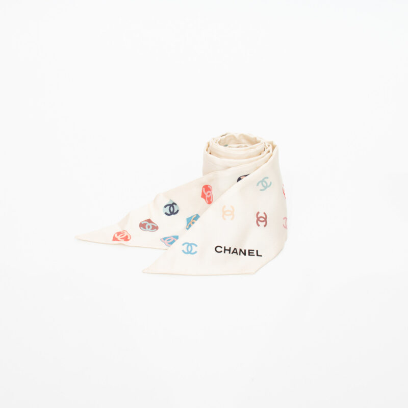 Chanel Twilly Bandeau CC Logo und Herzen in Ecru Beige Seide – Bild 1