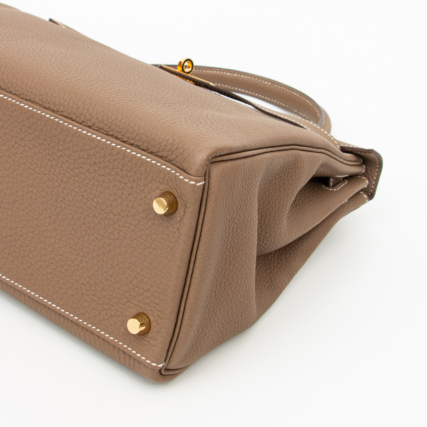 Hermès Kelly 32 Retourné Togo Leder Etoupe Goldene Hardware – Bild 10