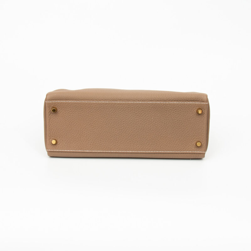 Hermès Kelly 32 Retourné Togo Leder Etoupe Goldene Hardware – Bild 2