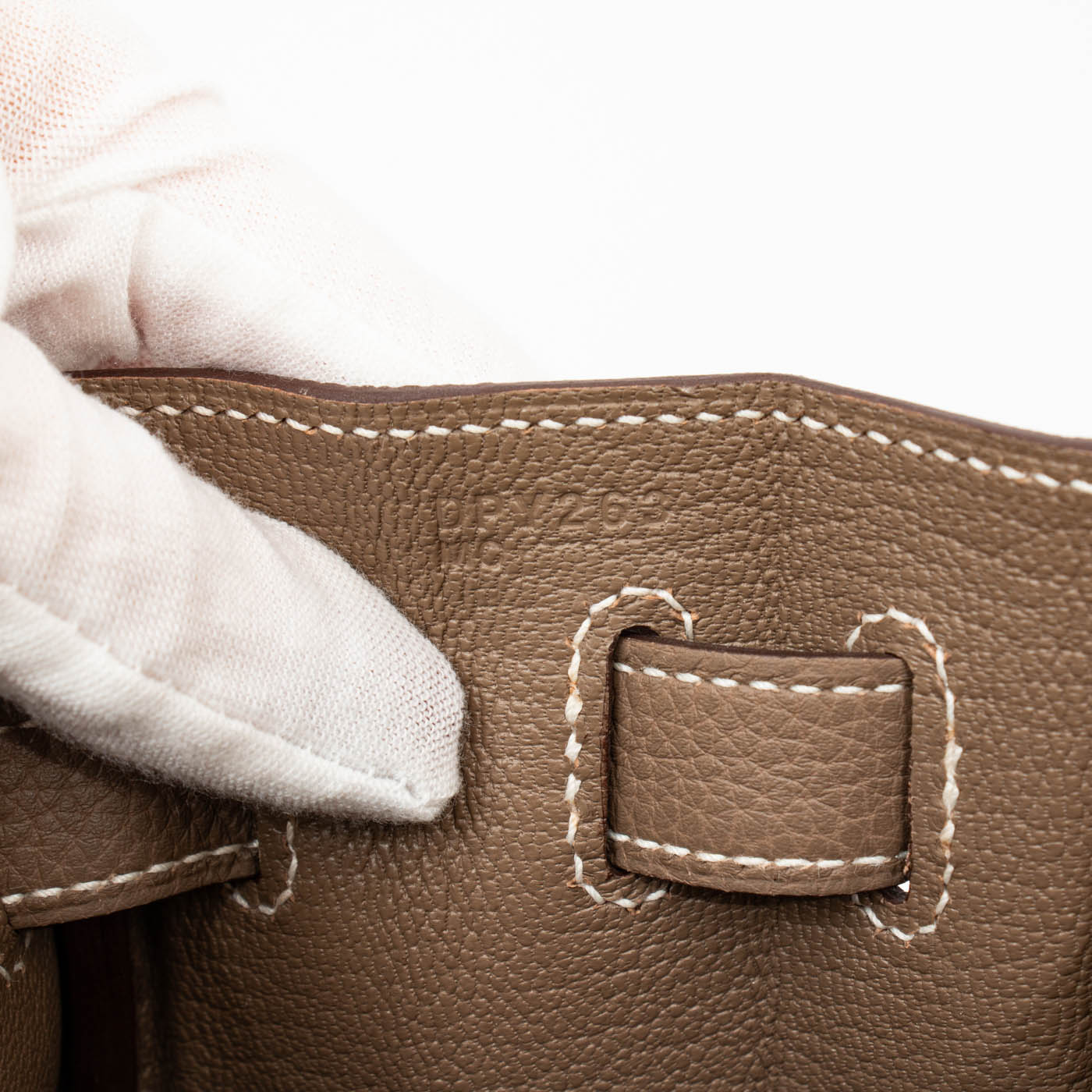 Hermès Kelly 32 Retourné Togo Leder Etoupe Goldene Hardware – Bild 7
