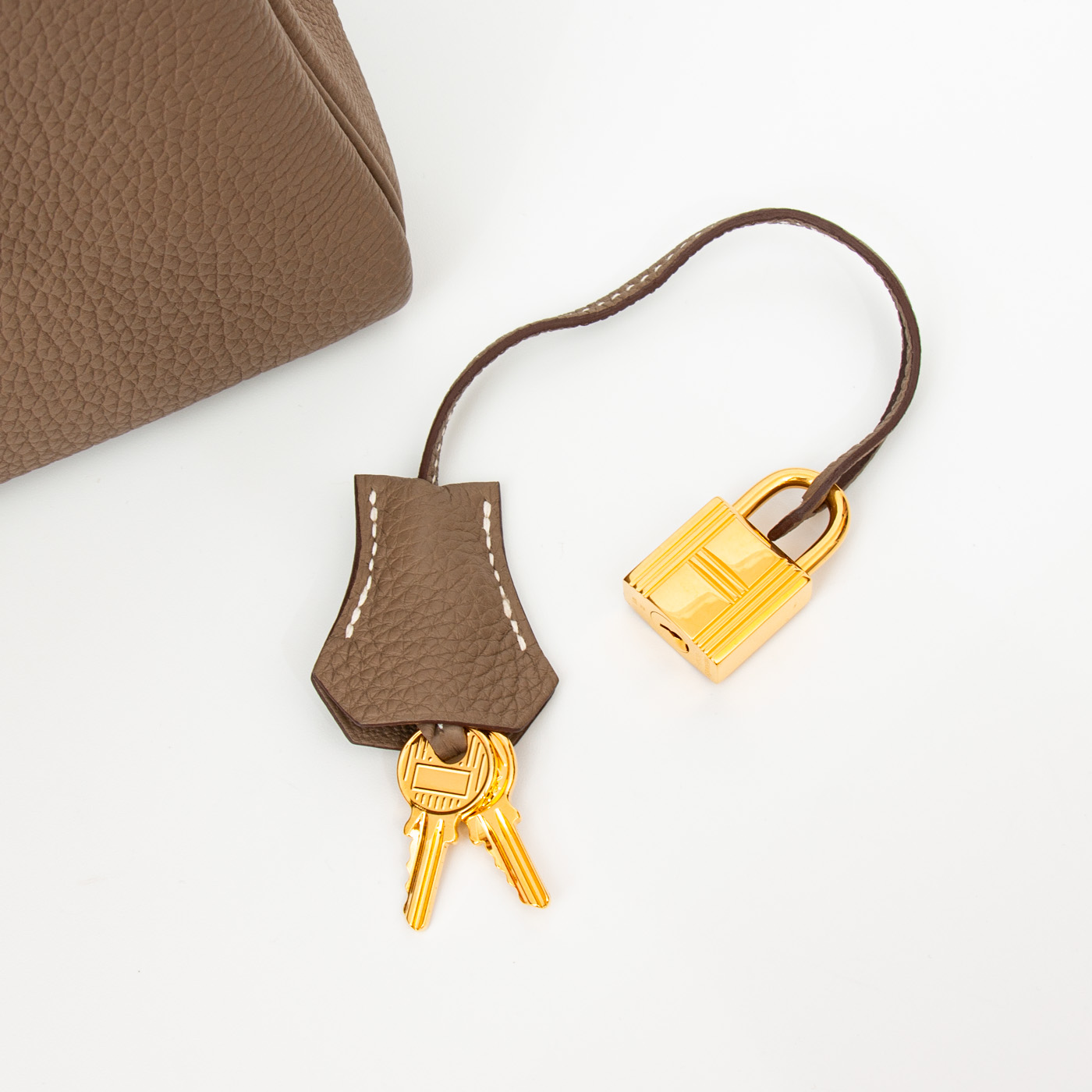 Hermès Kelly 32 Retourné Togo Leder Etoupe Goldene Hardware – Bild 8