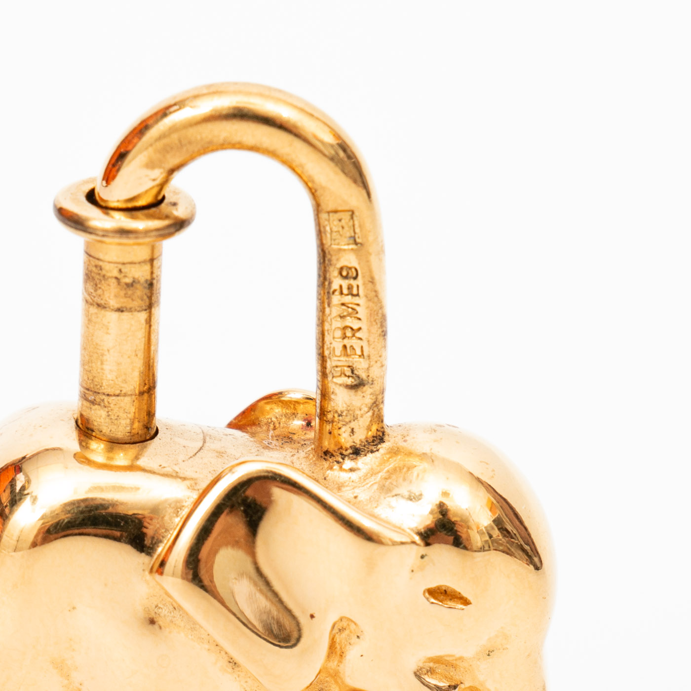 Fermoir Hermès Charm Cadena Éléphant en plaqué or – Image 4