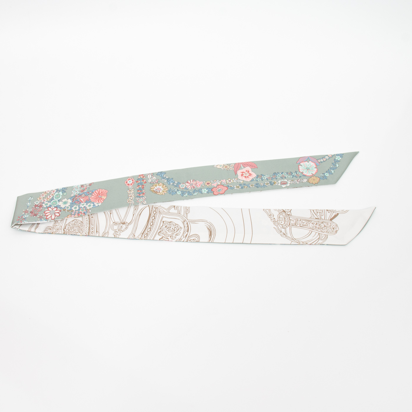 Foulard en soie Hermès Twilly Brides de Gala, gris-vert – Image 3