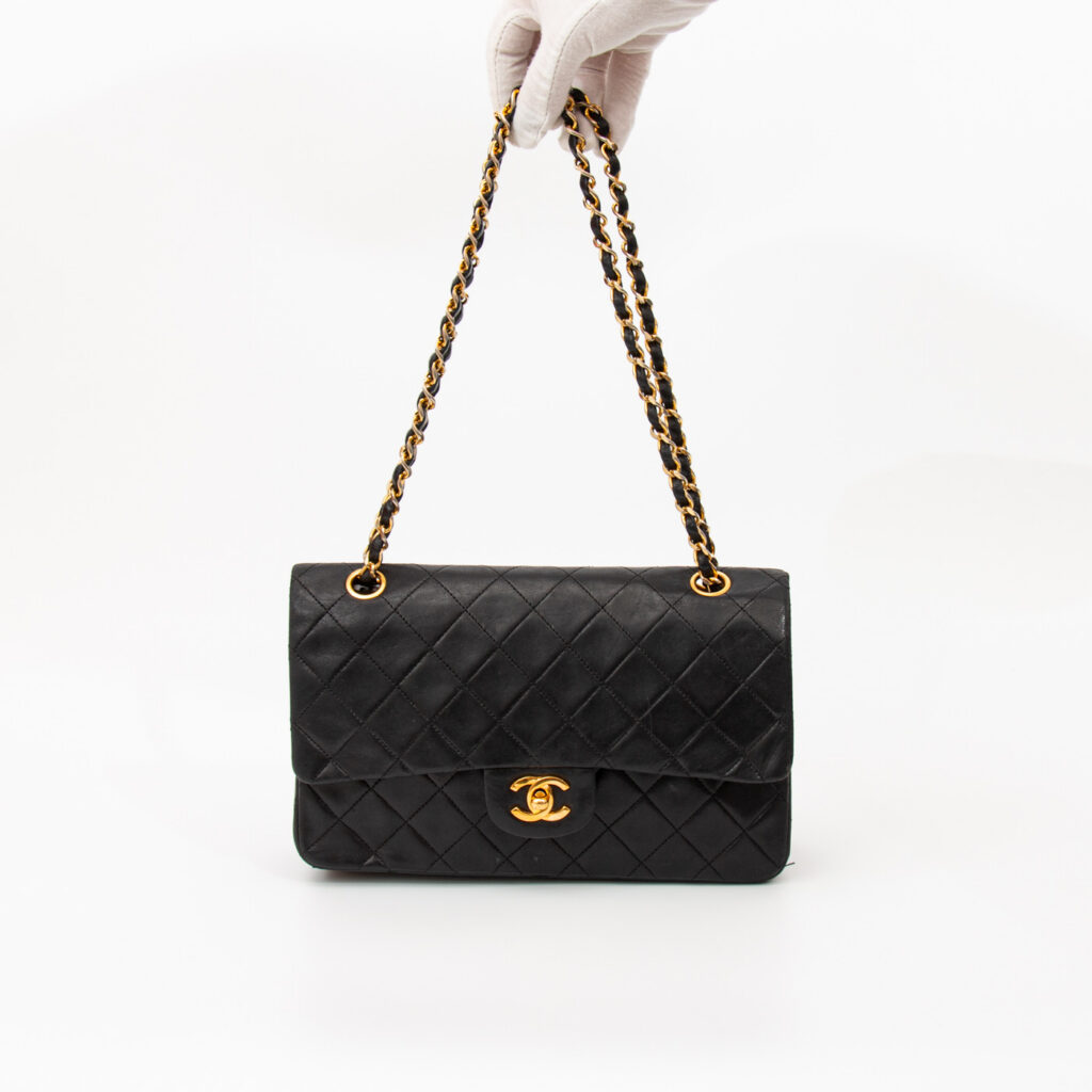 Sac Chanel Timeless en cuir d'agneau à double rabat, noir, 1986–1988, 0451964