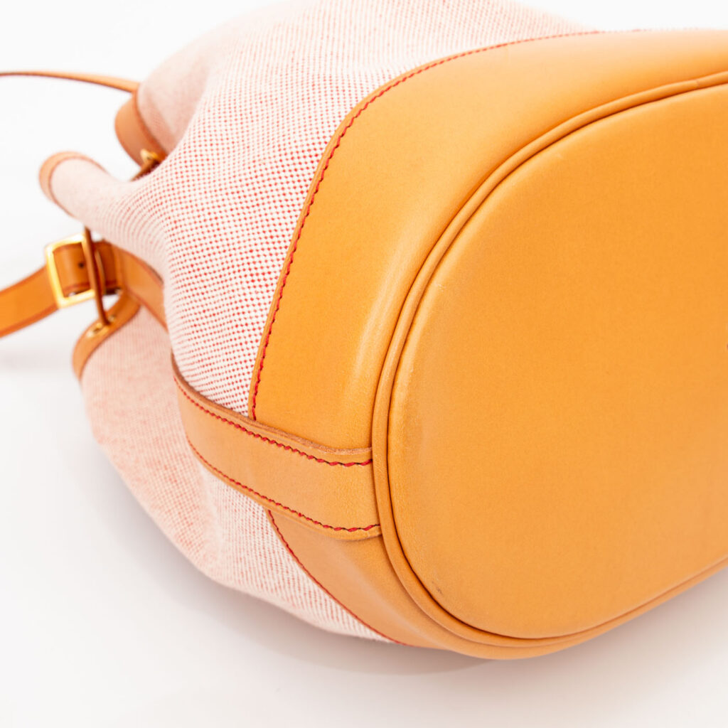 Bolso de mano Hermès Market Bucket Bag Toile H Canvas Leather Beige Gold