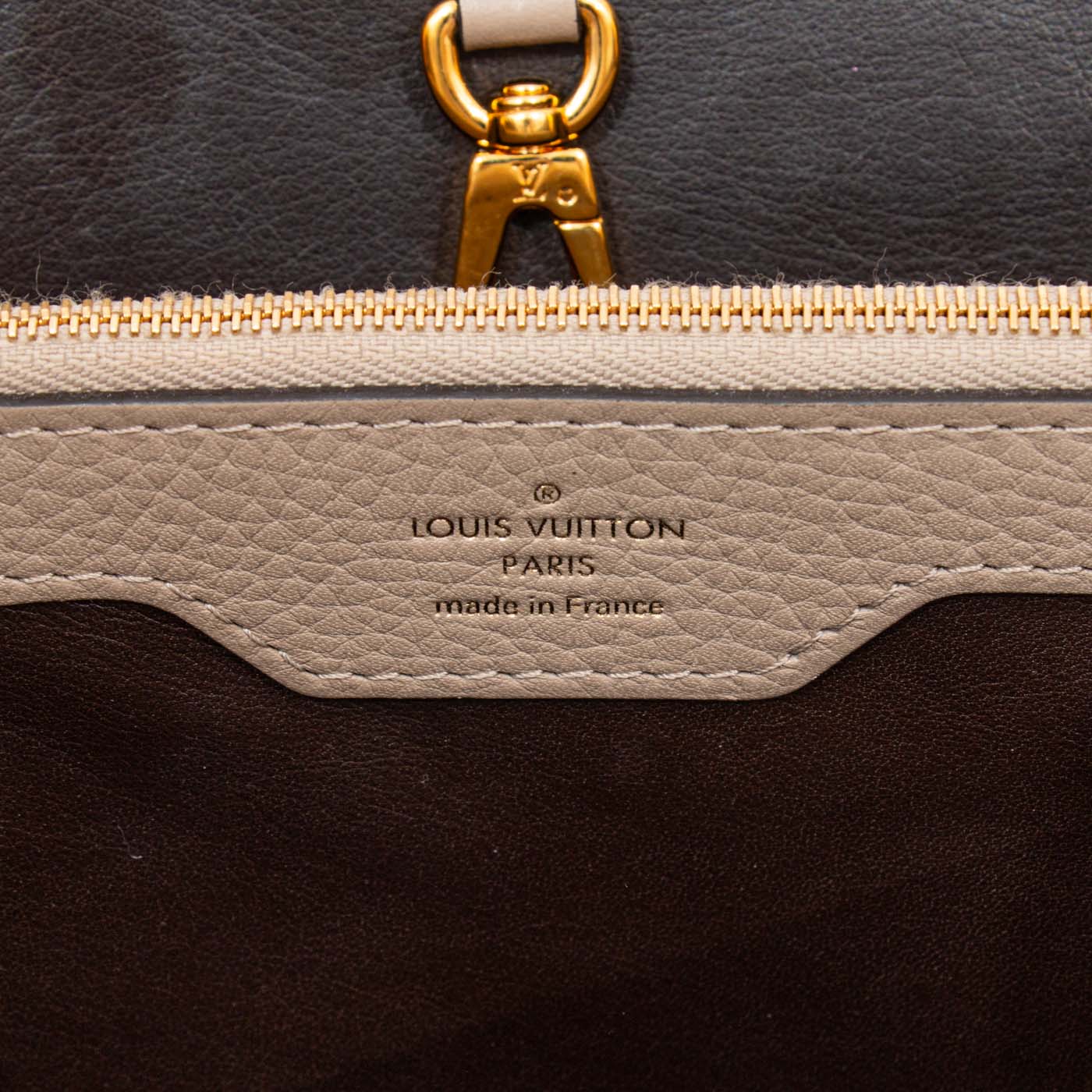 Bolso de cuero Louis Vuitton Capucines GM Taurillion - Imagen 10