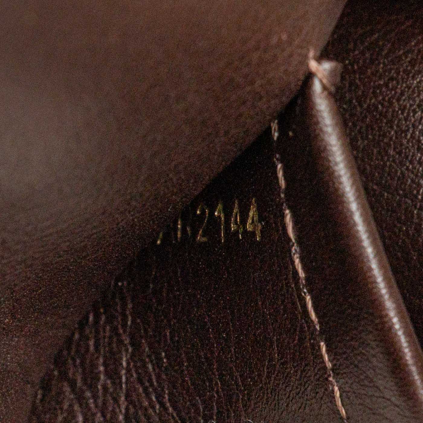 Bolso de cuero Louis Vuitton Capucines GM Taurillion - Imagen 11