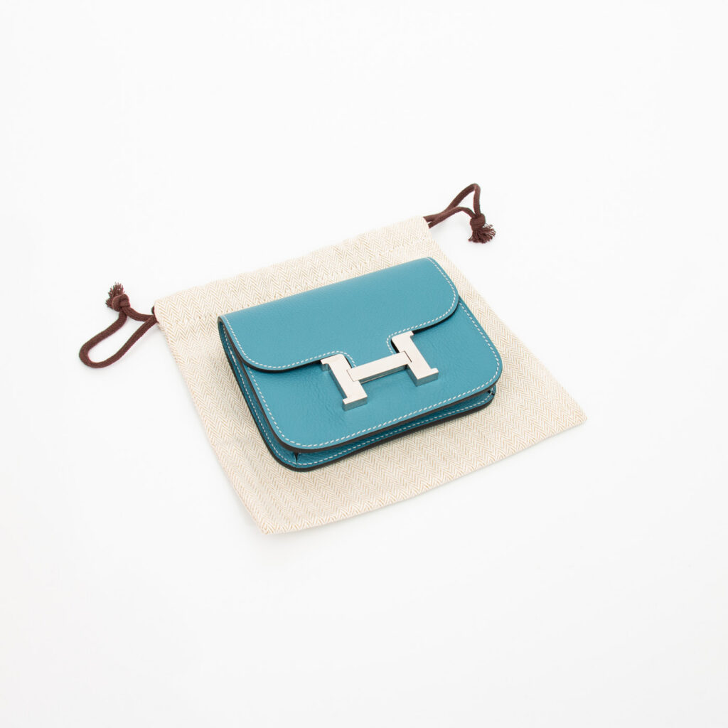 Hermès Constance Geldbörse Bleu mit Palladium Hardware