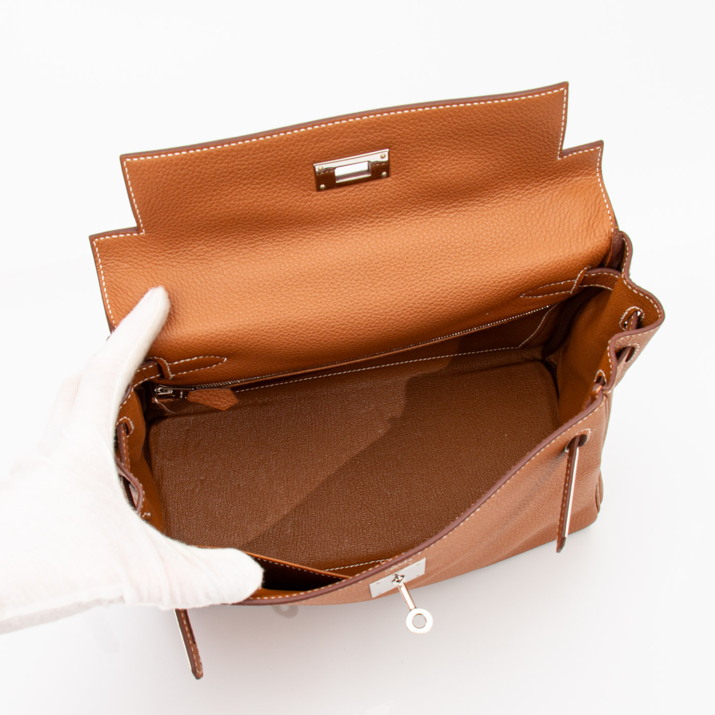 Hermès Kelly 28 Retourné Togo Leder Gold mit Palladium Hardware 2025 – Bild 11