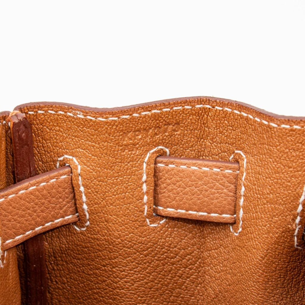 Hermès Kelly 28 Retourné Togo Leder Gold mit Palladium Hardware 2025