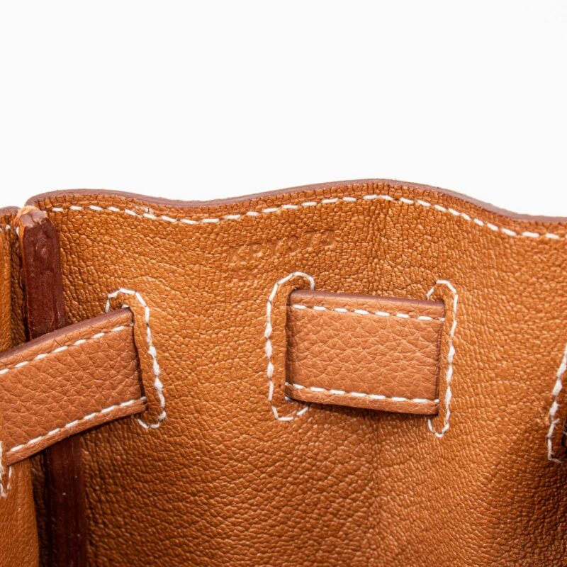 Hermès Kelly 28 Retourné Togo Leder Gold mit Palladium Hardware 2025 – Bild 12