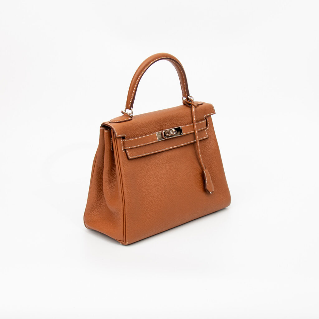 Hermès Kelly 28 Retourné Togo Leder Gold mit Palladium Hardware 2025