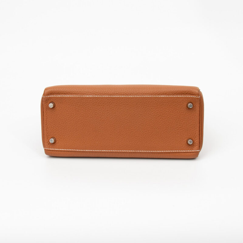 Hermès Kelly 28 Retourné Togo Leder Gold mit Palladium Hardware 2025 – Bild 5