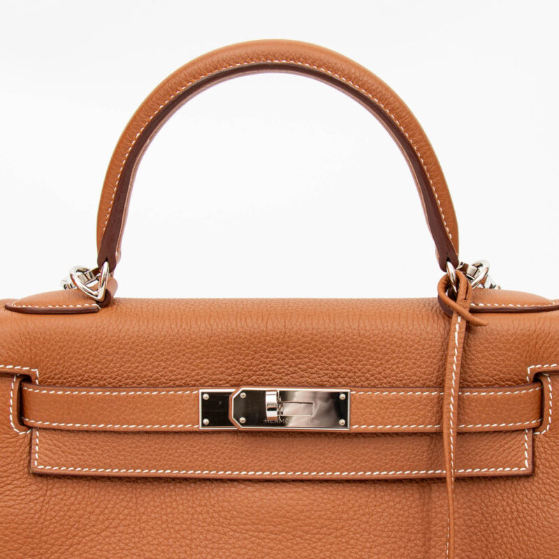 Hermès Kelly 28 Retourné Togo Leder Gold mit Palladium Hardware 2025 – Bild 7
