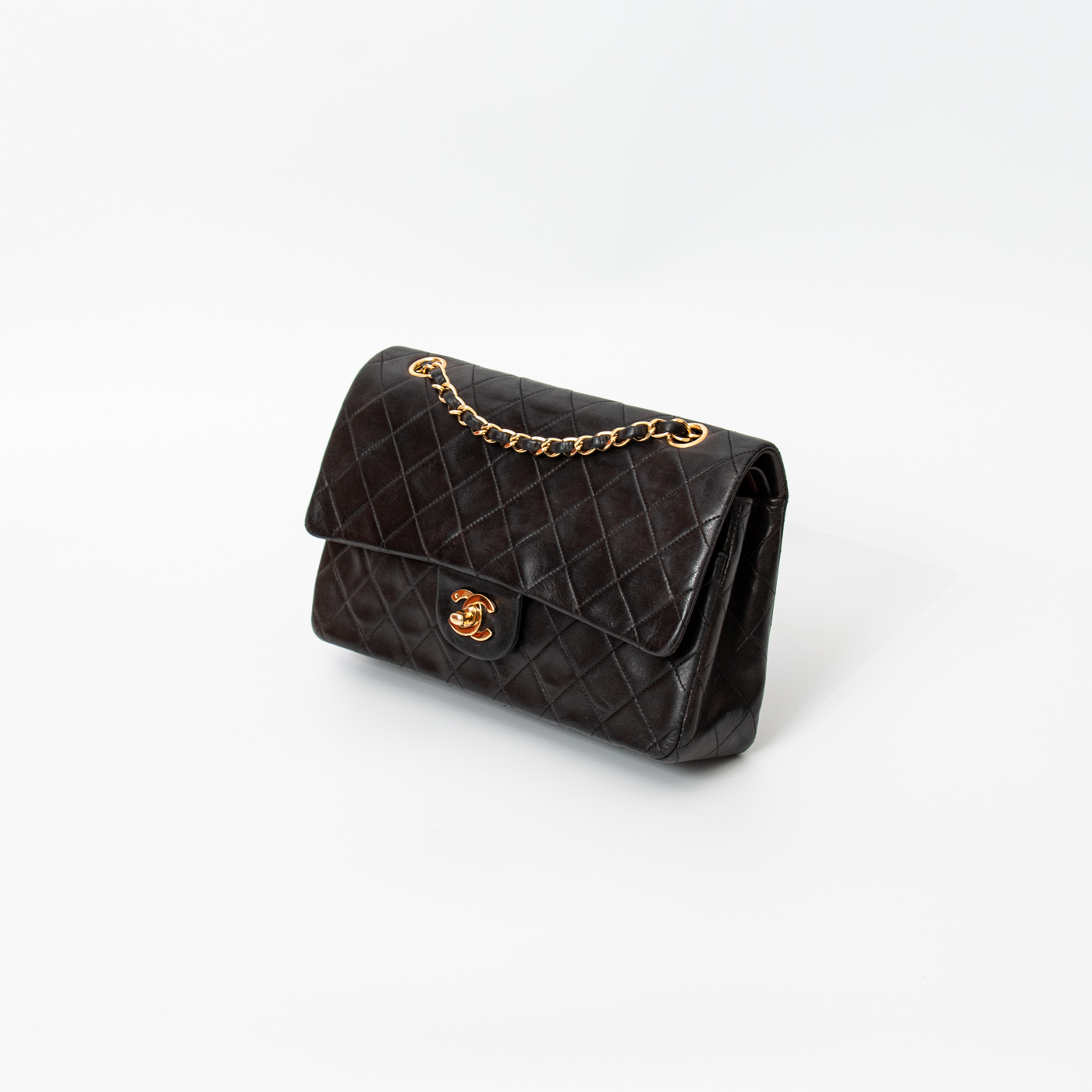 Sac Chanel Timeless moyen en agneau noir vintage 2531465 – Image 2