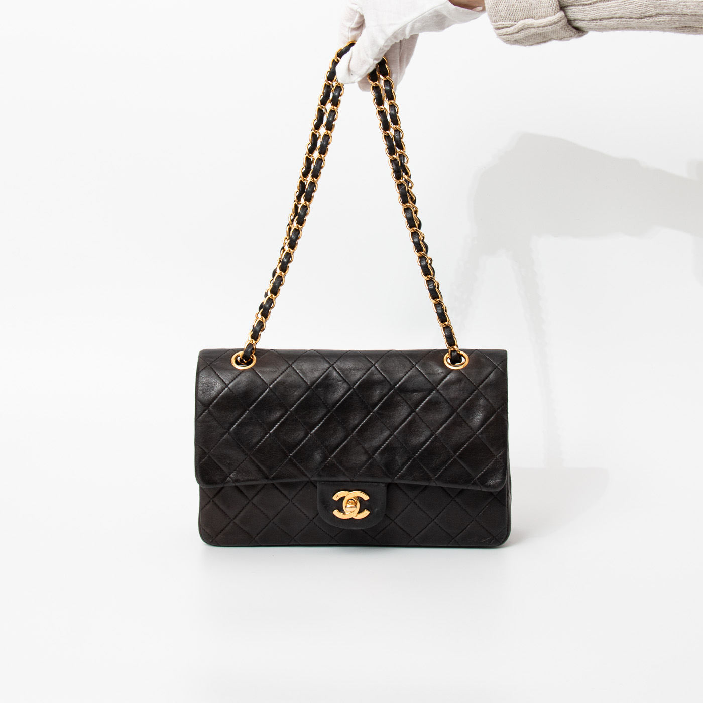 Sac Chanel Timeless moyen en agneau noir vintage 2531465 – Image 6