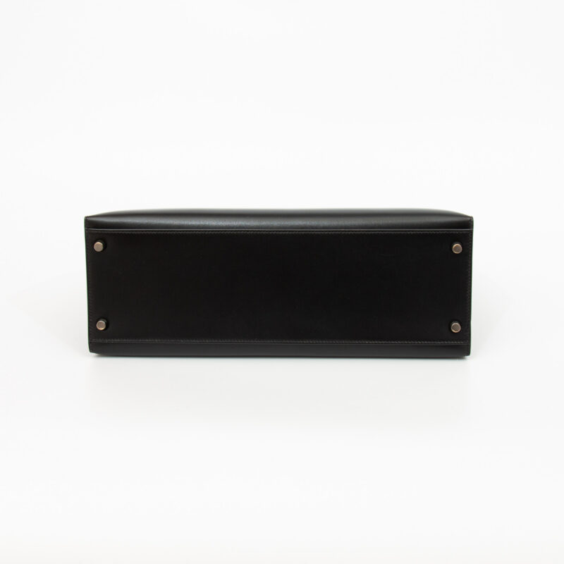 Bolso Hermès Kelly 35 Sellier de piel Boxcalf negra con herrajes de rutenio, 2003 – Imagen 5