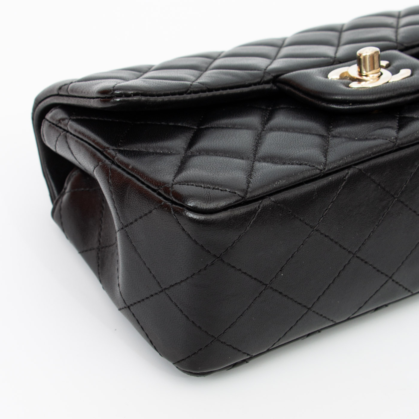 Chanel Mini Flap Rectangular Lambskin Schwarz Champagner Hardware – Bild 8