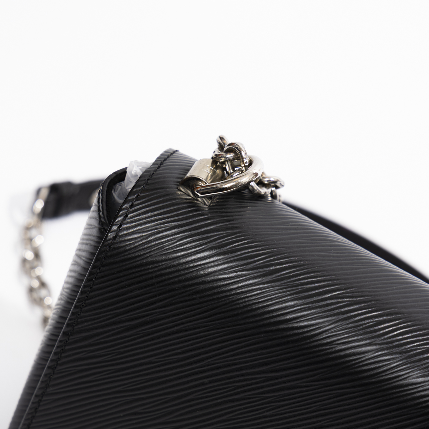 Louis Vuitton Twist Epi Leather Handbag Black with Silver Hardware – Image 7